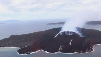 Tinjau Gunung Anak Krakatau, Kepala BNPB Imbau Masyarakat Tingkatkan Kesiapsiagaan