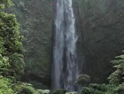 Keindahan Air Terjun Kabut Pelangi