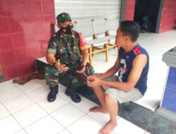 Babinsa Selalu Dekat dan Menyatu dengan Warga