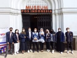 Ketua Prodi Ilmu Administrasi Bisnis STIA Bandung, Tuti Asmala, S.T ., M.M Antarkan Mahasiswanya Magang di PT. Pos Indonesia.