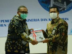 BUPATI SUKABUMI TERIMA LHP DARI BPK RI