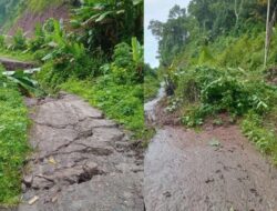 Akibat Curah Hujan Tinggi, Ruas Jalan Penghubung Dua Desa Di Pulau Adonara Flores Timur Putus Total.