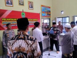 Kapolsek Cikijing Hadiri Pelantikan dan Pengambilan Sumpah Jabatan Perangkat Desa Sukamukti