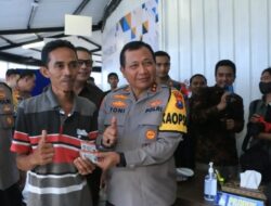 Kapolda Jatim Resmikan Gerai Layanan SIM dan SKCK
