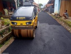 Anggaran Proyek Pengaspalan Jalan di Desa Warugede di Duga Keras Dari Jin Iprit Terbukti Tidak Ada Papan Informasi Publik(KIP)