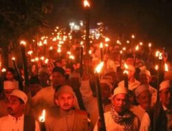 Pemuda Non-Muslim Lakukan Pengawalan Pawai Malam Takbiran di Kota Kupang