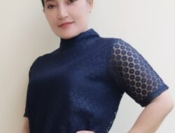 Elyza Ardilaya – Artis Multitalenta dan Pengusaha Sukses yang Juga Berstatus PNS