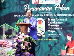 MEMPERINGATI HARI LAHIR KEJAKSAAN KE-80 KAJATI JABAR MELAKUKAN PENANAMAN POHON DI JAYAGIRI CIKOLE