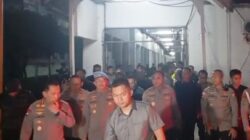 Kapolri Tiba di RSCM, Temui Keluarga Korban Ojol yang Meninggal