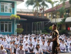 JAKSA MASUK SEKOLAH KEJAKSAAN TINGGI JAWA BARAT DI SMA NEGERI 16 KOTA BANDUNG