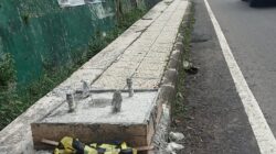 Trotoar Jadi Payung Lampu Penerangan Jalan Umum, Warga Pertanyakan Aturan dan Keselamatan