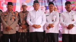 Ustadz Tile Mengaku Girang Kedatangan Wakil Bupati Bekasi di Acara “Gema Sholawat Nelayan Tarumajaya”