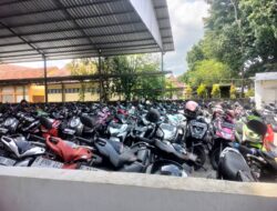 SMAN 1 Luragung Kabupaten Kuningan Diduga Kangkangi : Surat Edaran Gubernur Jabar No. 45/PK.03.03/KESRA Larangan Siswa Bawa Motor Kesekolah