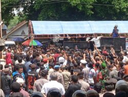 Pesta Rakyat Cihideunghilir ! Pengunduran Diri Serentak Perangkat Dan Kepala Desa Cihideunghilir, Cidahu Kabupaten Kuningan Jawa Barat