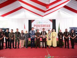 Kepala Kejaksaan Tinggi Jawa Barat Dr. Hermon Dekristo, S.H., M.H. Meresmikan Griya Adhyaksa Pegawai & Rumah Dinas Eselon IV Kejaksaan Negeri Indramayu