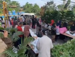 Komunitas Sister Till Jannah Berbagi 300–500 Kupon Jumat Berkah untuk Ojol, Petugas Kebersihan, Dan Ibu Rumah TanggaSudah 4 Tahun Rutin Digelar di Depan Durian Runtuh Jalan Jenderal Sudirman Pekanbaru