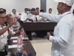 Aksi Bagi-Bagi Uang Oknum Kades di Acara Bimtek Cirebon Menuai Sorotan Etika dan Hukum