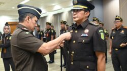 KAJATI JABAR LANTIK ASISTEN INTELIJEN DAN KEPALA KEJAKSAAN NEGERI KOTA CIREBON