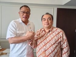 TOKOH PERGERAKAN RIAU AKTIVIS 98 ROBERT HENDRICO: MEMBANGUN PERADABAN HIJAU BERSAMA MENTERI LHK JUMHUR HIDAYAT, MENDUKUNG PROGRAM KAPOLDA RIAU DENGAN GREEN POLICING