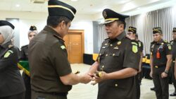 KAJATI JABAR LANTIK KEPALA KEJAKSAAN NEGERI KABUPATEN SUKABUMI DAN KOORDINATOR PADA KEJAKSAAN TINGGI JAWA BARAT