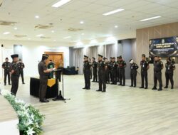 KAJATI JABAR LANTIK ASISTEN PEMULIHAN ASET DAN ASISTEN PIDANA MILITER PADA KEJAKSAAN TINGGI JAWA BARAT