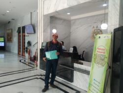 Proyek Pengaspalan Diduga&nbsp; ‘Asal-Asalan’ di Rajagaluh Tengah Makan Korban, Media Edukadi Desak Kejati Jabar Segera Panggil Kades