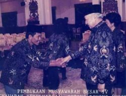 SISA HIDUP SIAP KORBANKAN JIWA DAN RAGA DEMI RAKYATOleh : Ir. Syarifuddin Adek