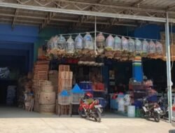 DUGAAN KEJAHATAN FARMASI DI BABELAN: TOKO PAKAN TERNAK USAHA JAYA TANI DIDUGA JADI SARANG PEREDARAN GELAP OBAT KERAS AMOXICILLIN
