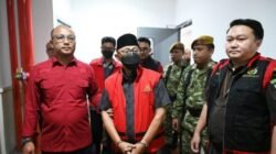 PENYIDIK KEJATI JABAR MELAKUKAN PENAHANAN TERHADAP PARA TERSANGKA DALAM DUGAAN PERKARA TINDAK PIDANA KORUPSI TUNJANGAN PERUMAHAN DAN TUNJANGAN TRANSPORTASI BAGI PIMPINAN DAN ANGGOTA DPRD KABUPATEN INDRAMAYU TAHUN ANGGARAN 2022 s.d 2025