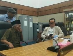 BARU LANDING SENIN 05/10/2026 LANGSUNG KE RUANG KERJA, KETUA KOMISI III DPRD RIAU H. EDI BASRI, SH., M.Si TEMUI UTUSAN DPP MKGR PUSAT: KALAU BENAR KITA SELALU DI DEPAN, RDP DENGAN PT ARARA ABADI BULAN OKTOBER INI